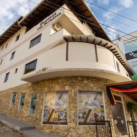 בלומנאו Hotel Vila Germanica מראה חיצוני תמונה